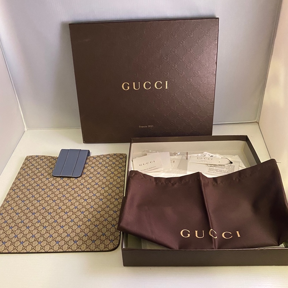 Gucci Monogram GG Canvas iPad Sleeve 256575-534563